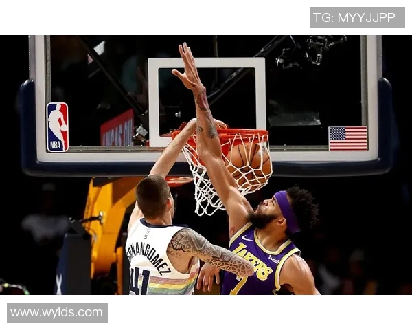 掘金队与湖人队的隆多对决引发球迷热议的精彩瞬间回顾